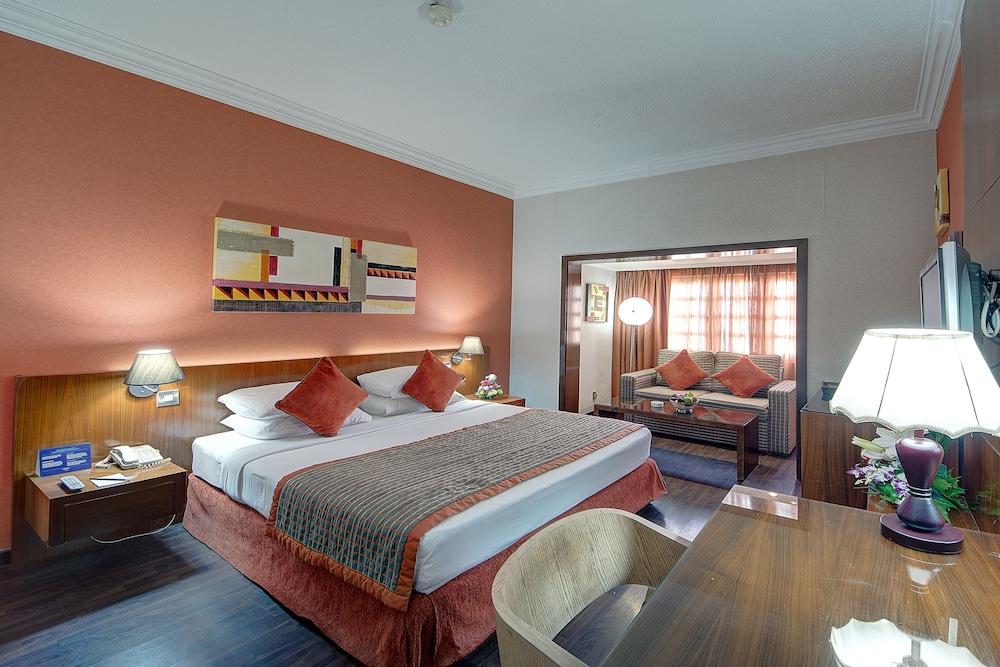 Ascot Hotel Dubaj Kültér fotó