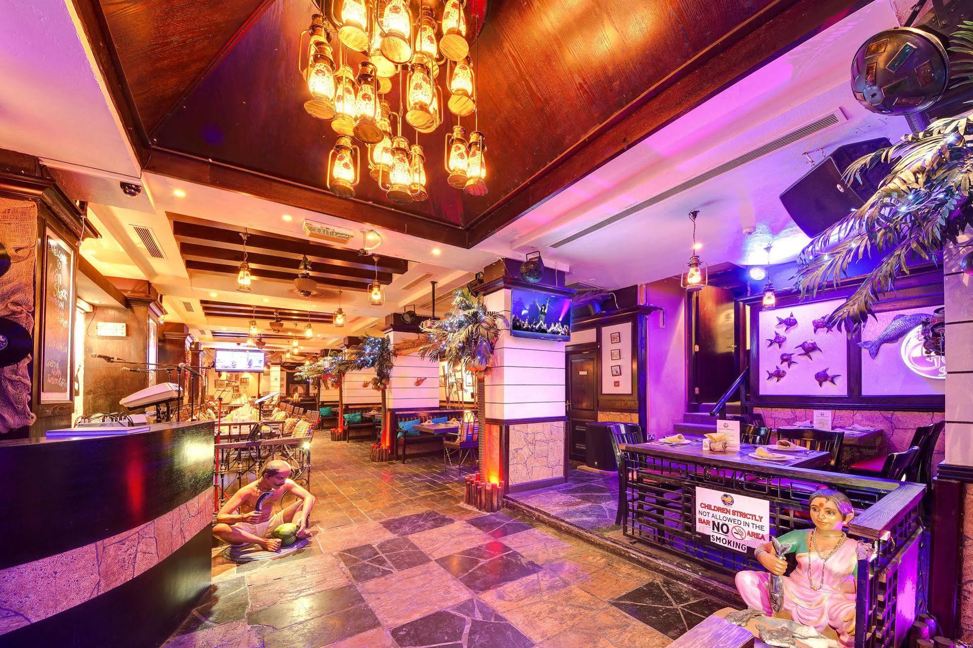 Ascot Hotel Dubaj Kültér fotó